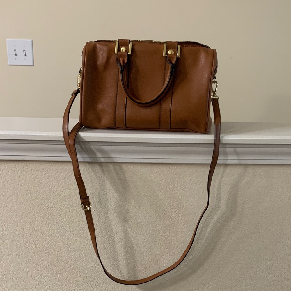 Stylish Brown Handbag - Picture 2 of 6